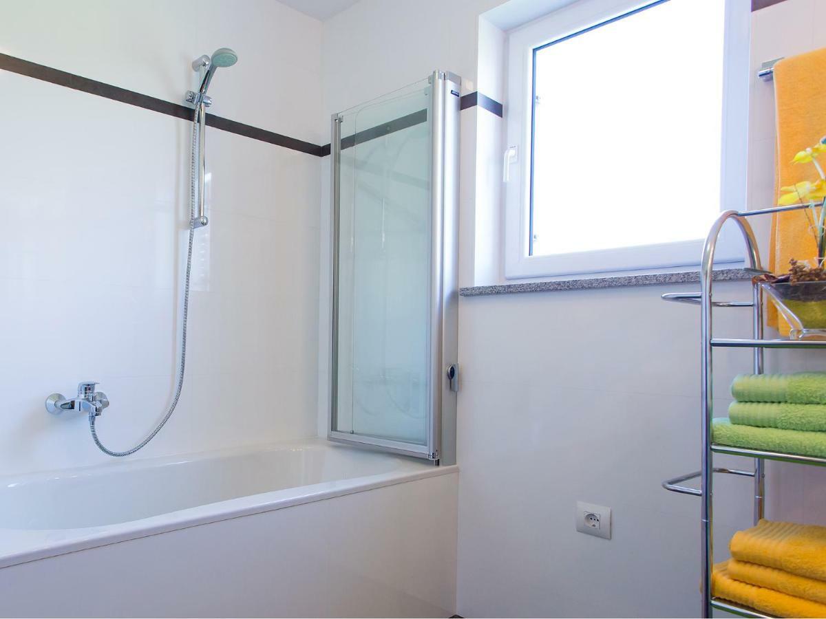 Apartment Maestral Пореч Экстерьер фото